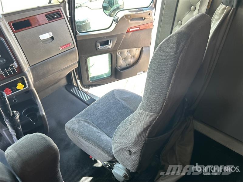 Kenworth W900 Prime Movers