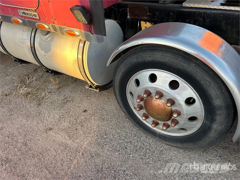 Kenworth W900 Седельные тягачи