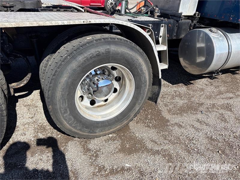 Kenworth W900 Tractor Units