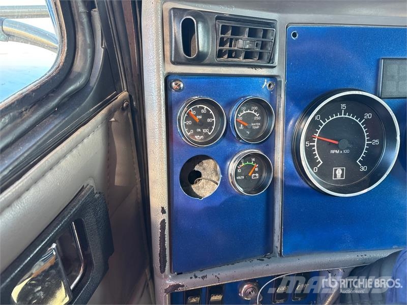 Kenworth W900 Tractor Units