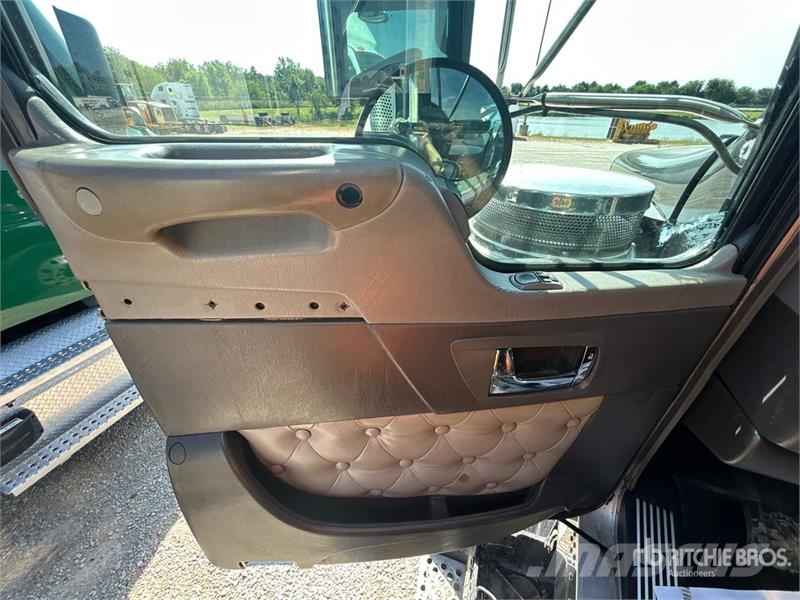 Kenworth W900 Prime Movers