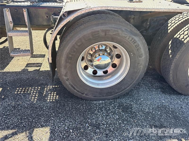 Kenworth W900 Tractor Units