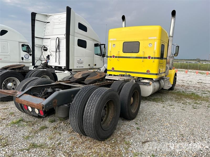 Kenworth W900 Prime Movers