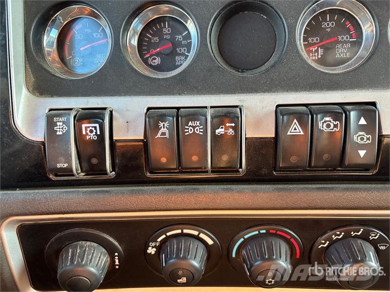 Kenworth W900 Tractor Units