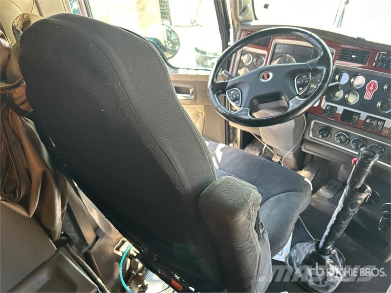 Kenworth W900 Prime Movers