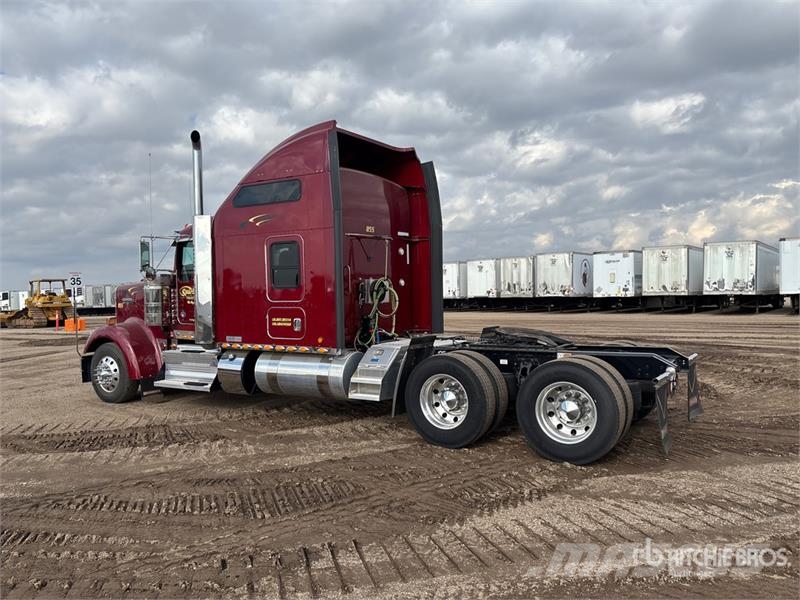 Kenworth W900 Седельные тягачи