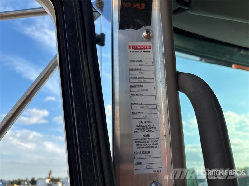 Kenworth W900 Tractor Units
