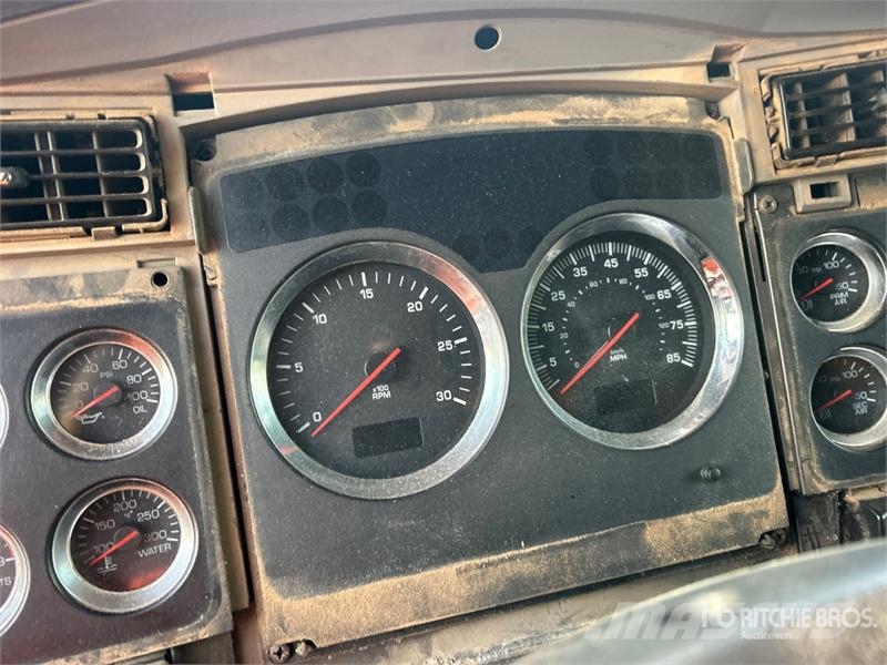 Kenworth W900 Седельные тягачи