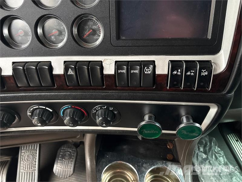 Kenworth W900 Nyergesvontatók