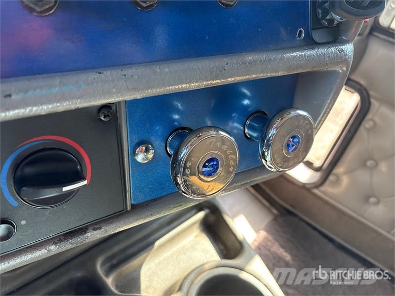 Kenworth W900 Tractor Units