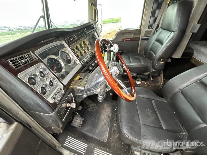 Kenworth W900 Prime Movers