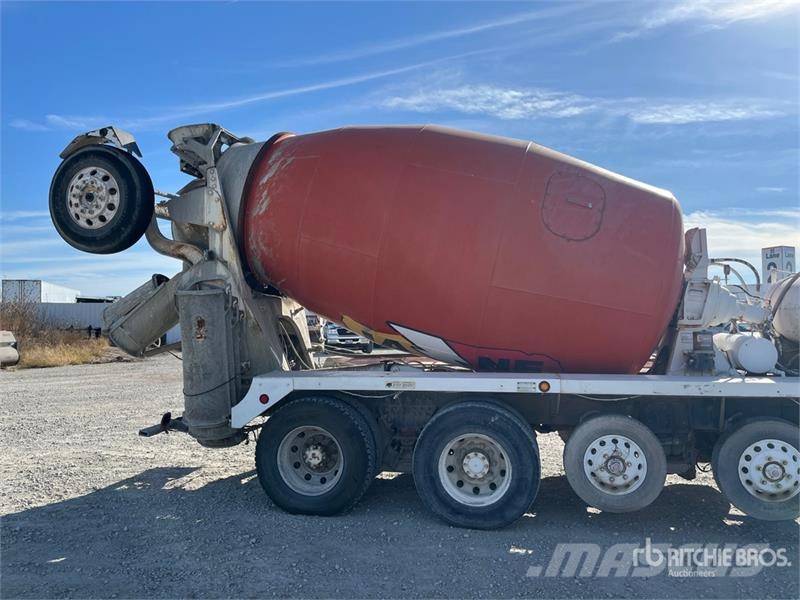 Kenworth W900 12x4 Mixer Truck 混凝土搅拌车