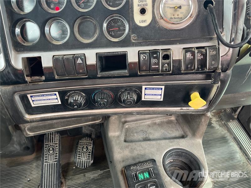 Kenworth W900 12x4 Mixer Truck Бетономішалки (Автобетонозмішувачі)