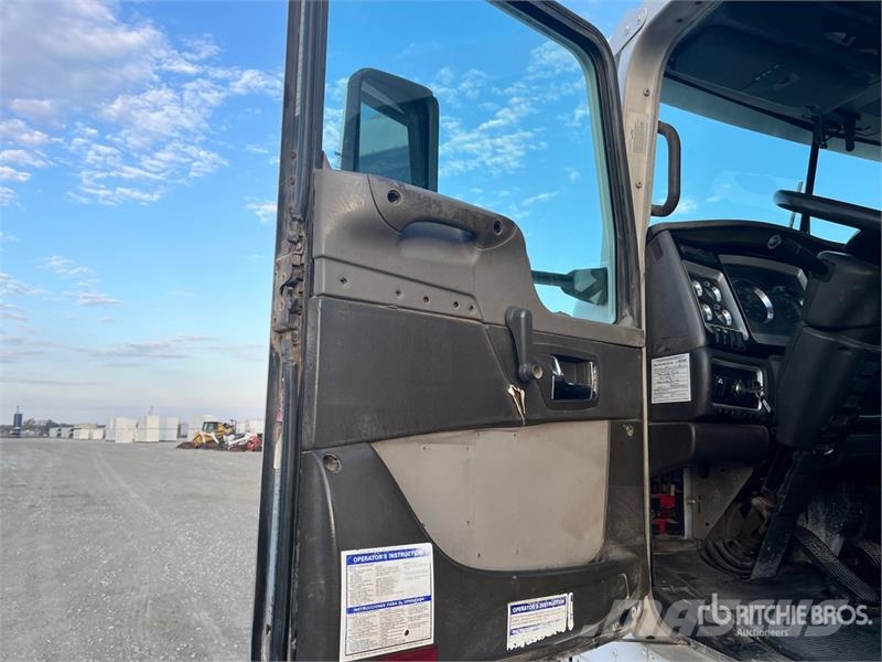 Kenworth W900 12x4 Mixer Truck Бетономішалки (Автобетонозмішувачі)