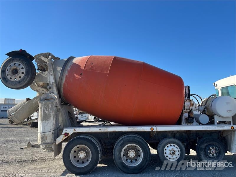 Kenworth W900 12x4 Mixer Truck 混凝土搅拌车