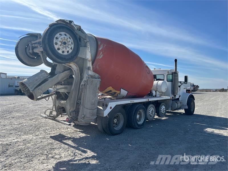 Kenworth W900 8x2 Mixer Truck Betonmischer