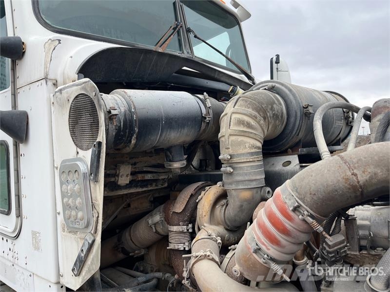 Kenworth W900 8x2 Mixer Truck Betonvedēji