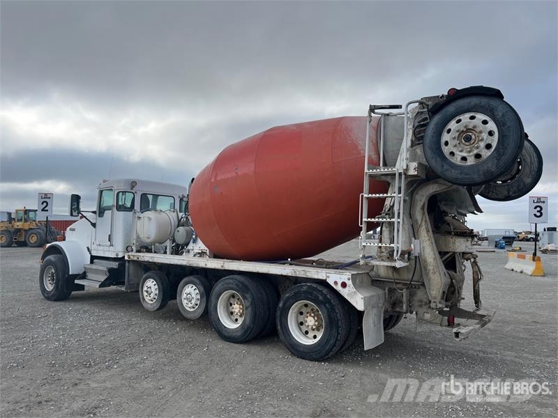 Kenworth W900 8x2 Mixer Truck Betonvedēji