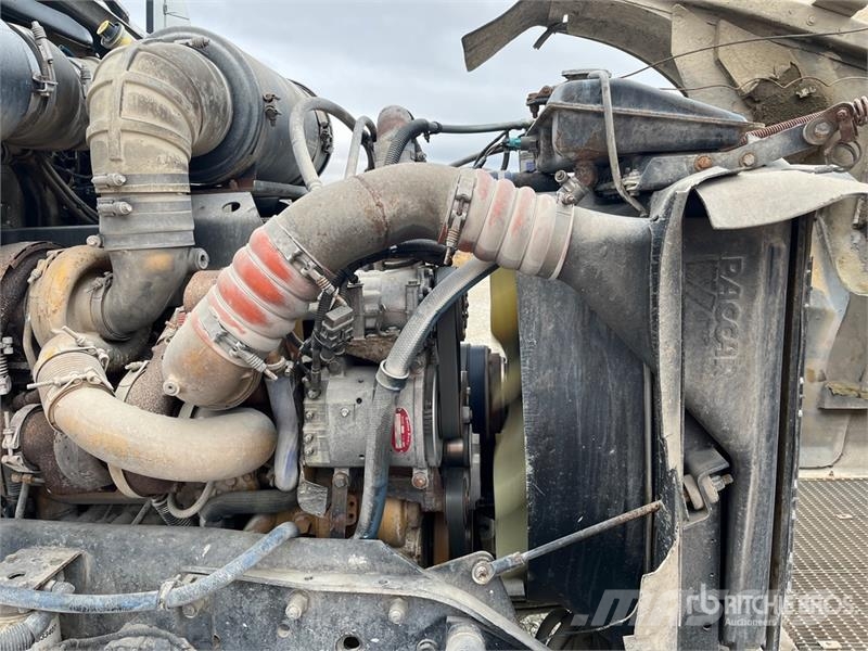 Kenworth W900 8x2 Mixer Truck Betonvedēji
