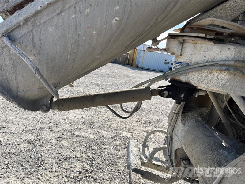 Kenworth W900 8x2 Mixer Truck Betonmischer