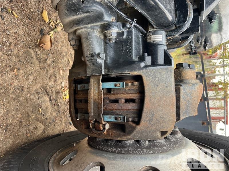 Kenworth W990 6x4 T/A Sleeper Truck Tractor (Inoperable) Cabezas tractoras
