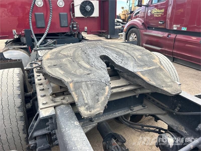 Kenworth W990 6x4 T/A Sleeper Truck Tractor Tractor Units