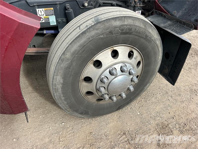 Kenworth W990 6x4 T/A Sleeper Truck Tractor Tractor Units