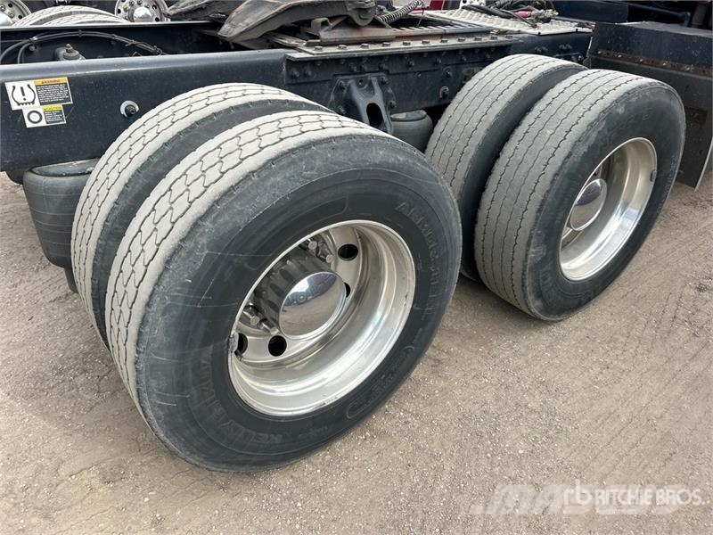 Kenworth W990 6x4 T/A Sleeper Truck Tractor Tractor Units