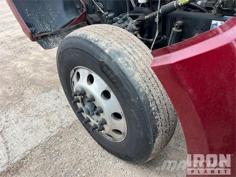 Kenworth W990 6x4 T/A Sleeper Truck Tractor (Inoperable) Cabezas tractoras