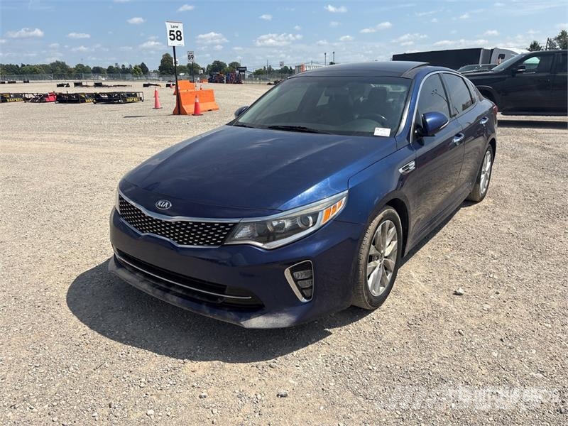 Kia Optima PKWs