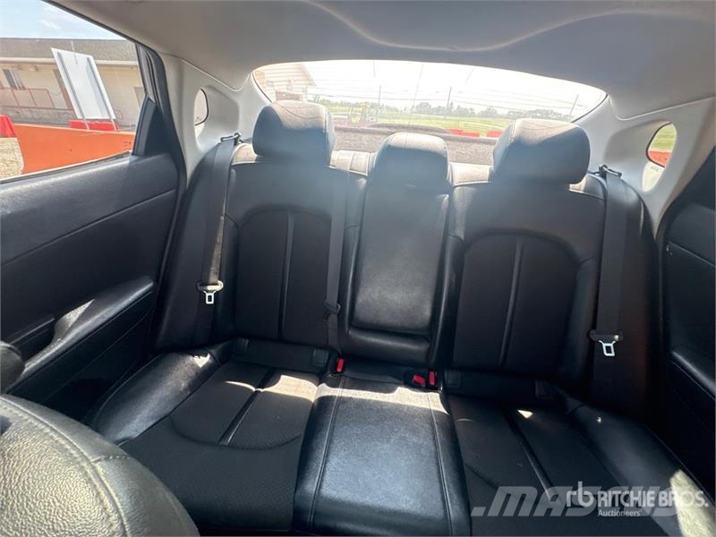 Kia Optima PKWs