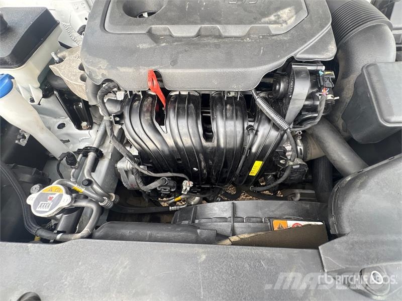 Kia Optima Автомобілі