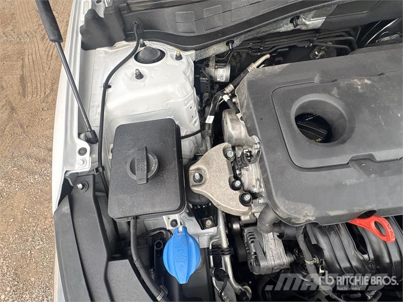 Kia Optima Автомобілі