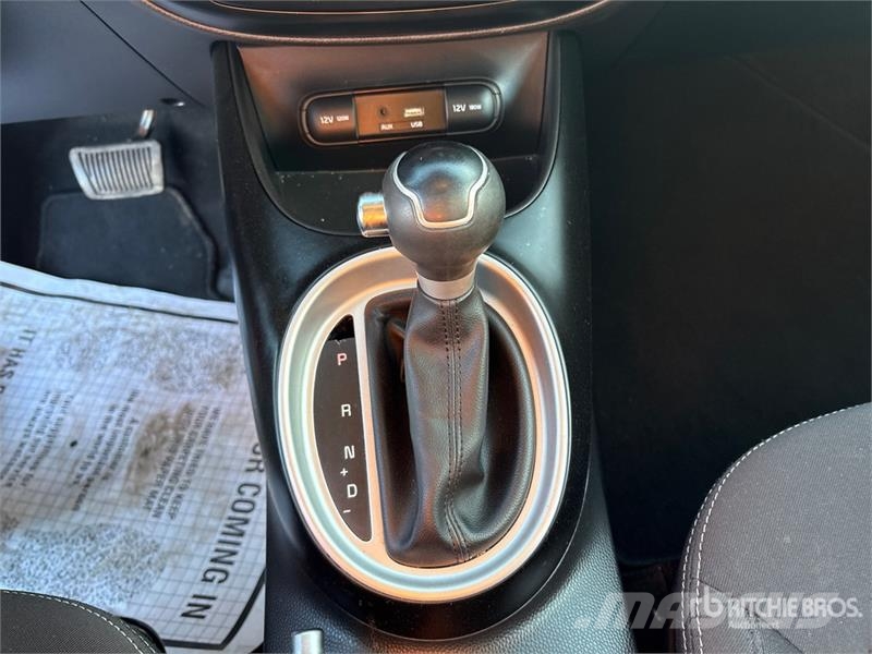 Kia Soul 2WD SUV Osobní vozy