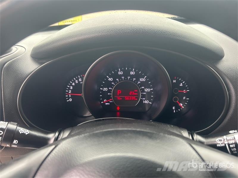 Kia Soul 2WD SUV PKWs