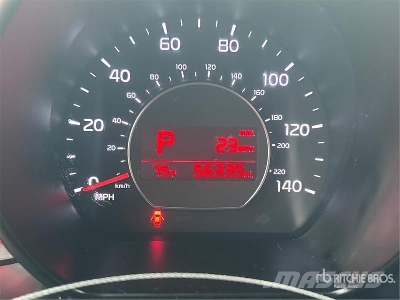 Kia Soul 2WD SUV PKWs