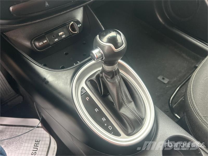 Kia Soul 2WD SUV PKWs