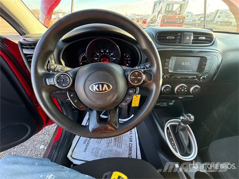 Kia Soul 2WD SUV Osobní vozy