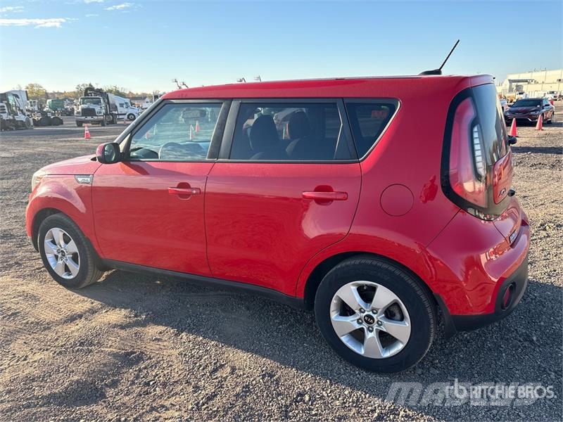 Kia Soul 2WD SUV Osobní vozy