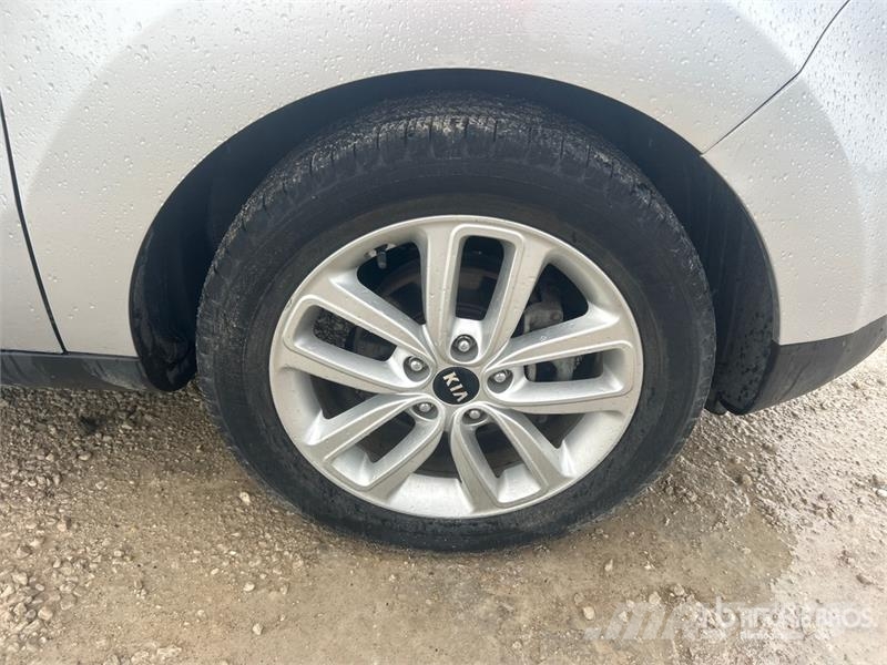 Kia Soul 2WD SUV PKWs