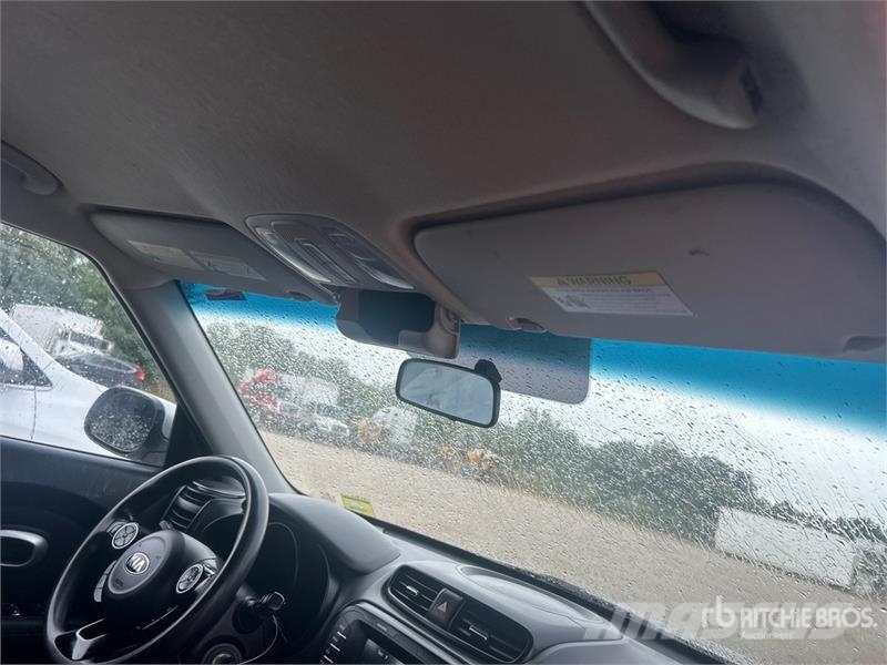 Kia Soul 2WD SUV PKWs