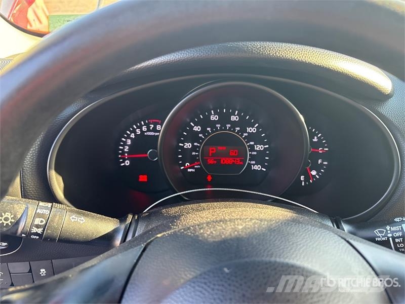 Kia Soul 2WD SUV Osobní vozy