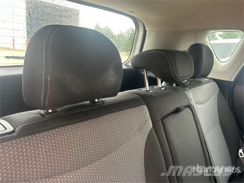 Kia Soul 2WD SUV PKWs