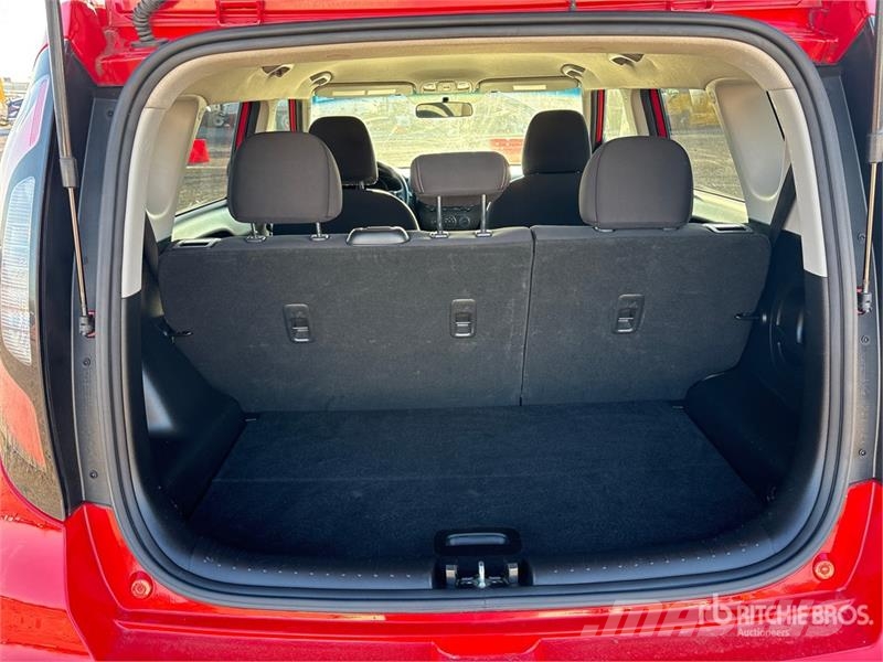 Kia Soul 2WD SUV Osobní vozy