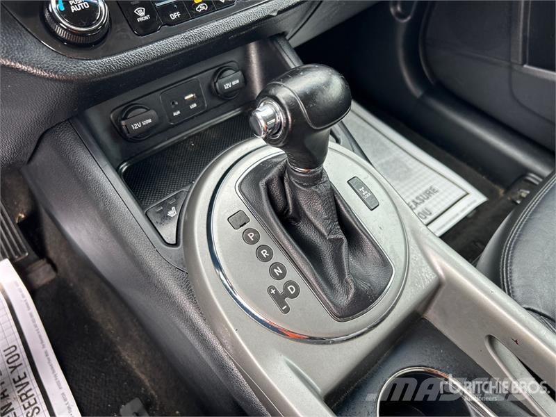 Kia Sportage EX AWD SUV PKWs