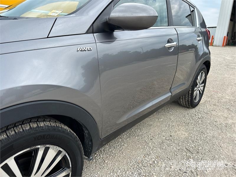 Kia Sportage EX AWD SUV PKWs