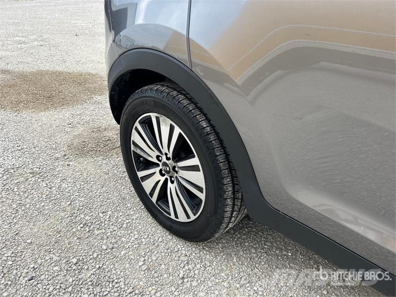 Kia Sportage EX AWD SUV PKWs