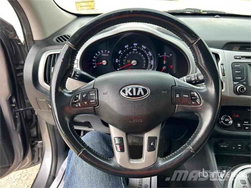 Kia Sportage EX AWD SUV PKWs