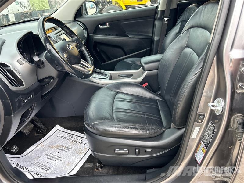 Kia Sportage EX AWD SUV PKWs
