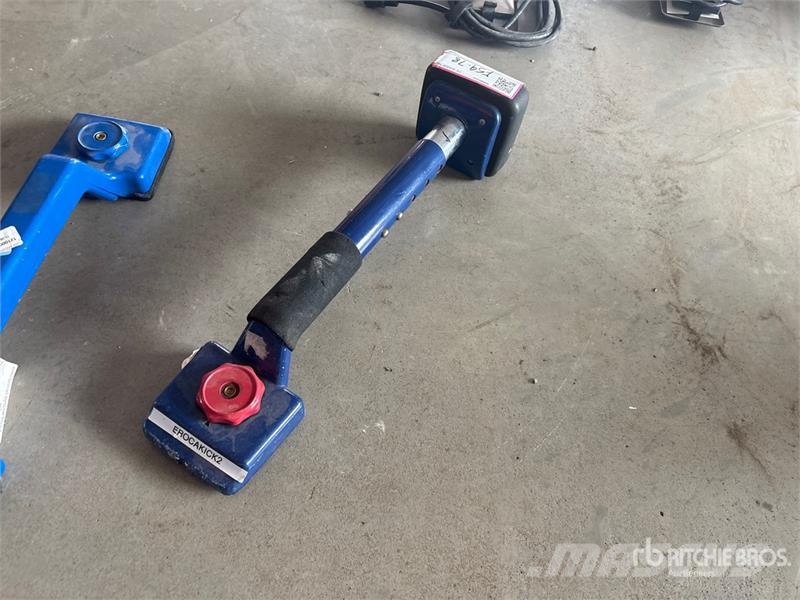 Kicker 24-505 Carpet Knee Andet tilbehør